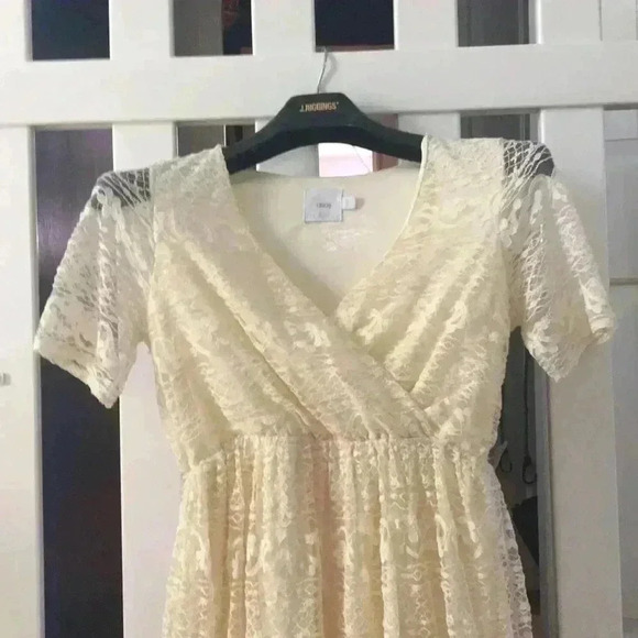 ASOS Maternity Dress Cream Lace - Picture 6 of 6